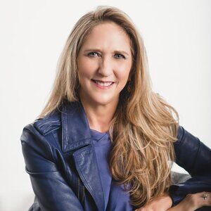 Meet your Posher, Alicia